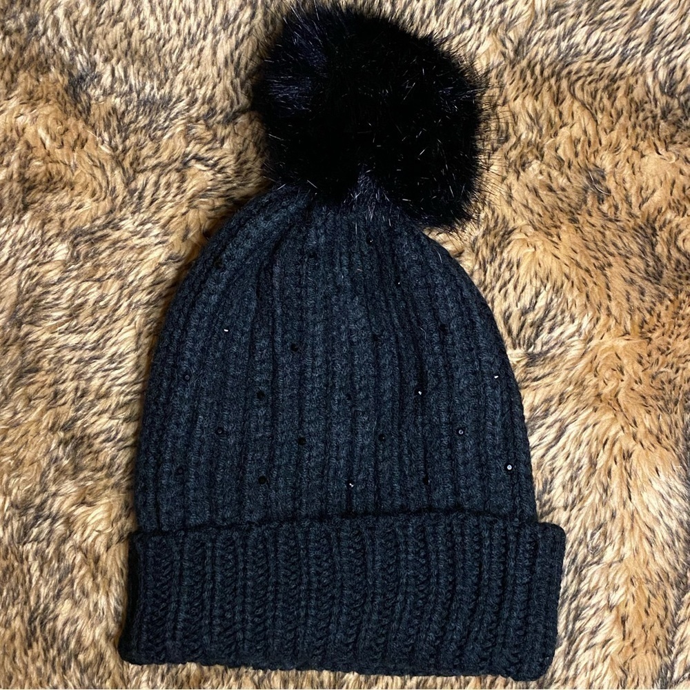 NWOT LOFT Bejeweled Pom Pom Beanie